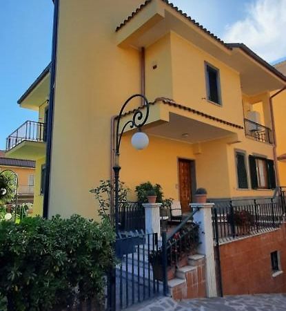 Anagnina Apartment Capistrano 罗马 外观 照片